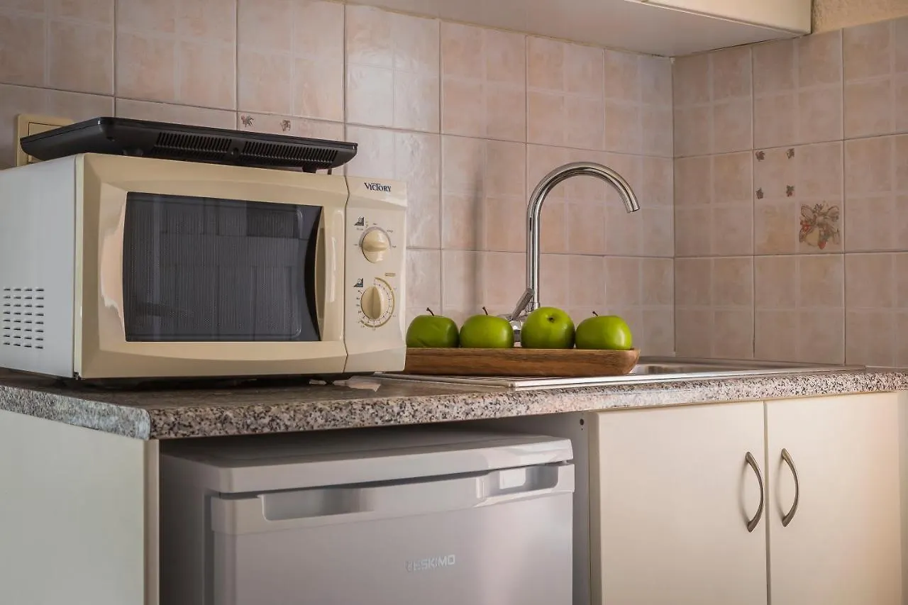ארגוסטולי Panorama Fanari Studios And Apartments מלון דירות