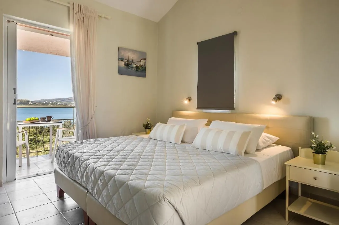 *** מלון דירות ארגוסטולי Panorama Fanari Studios And Apartments יוון